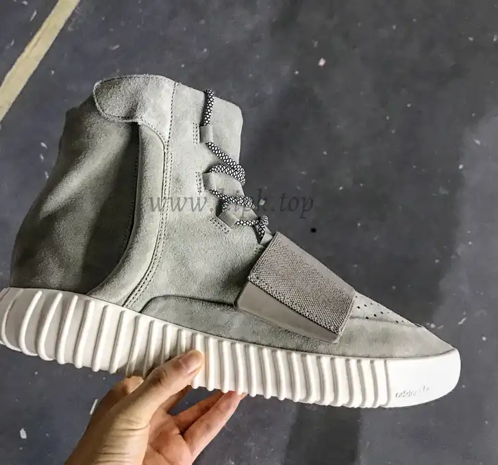 PK God Yeezy 750 Chocolate Brown real suede and shape (real quality)