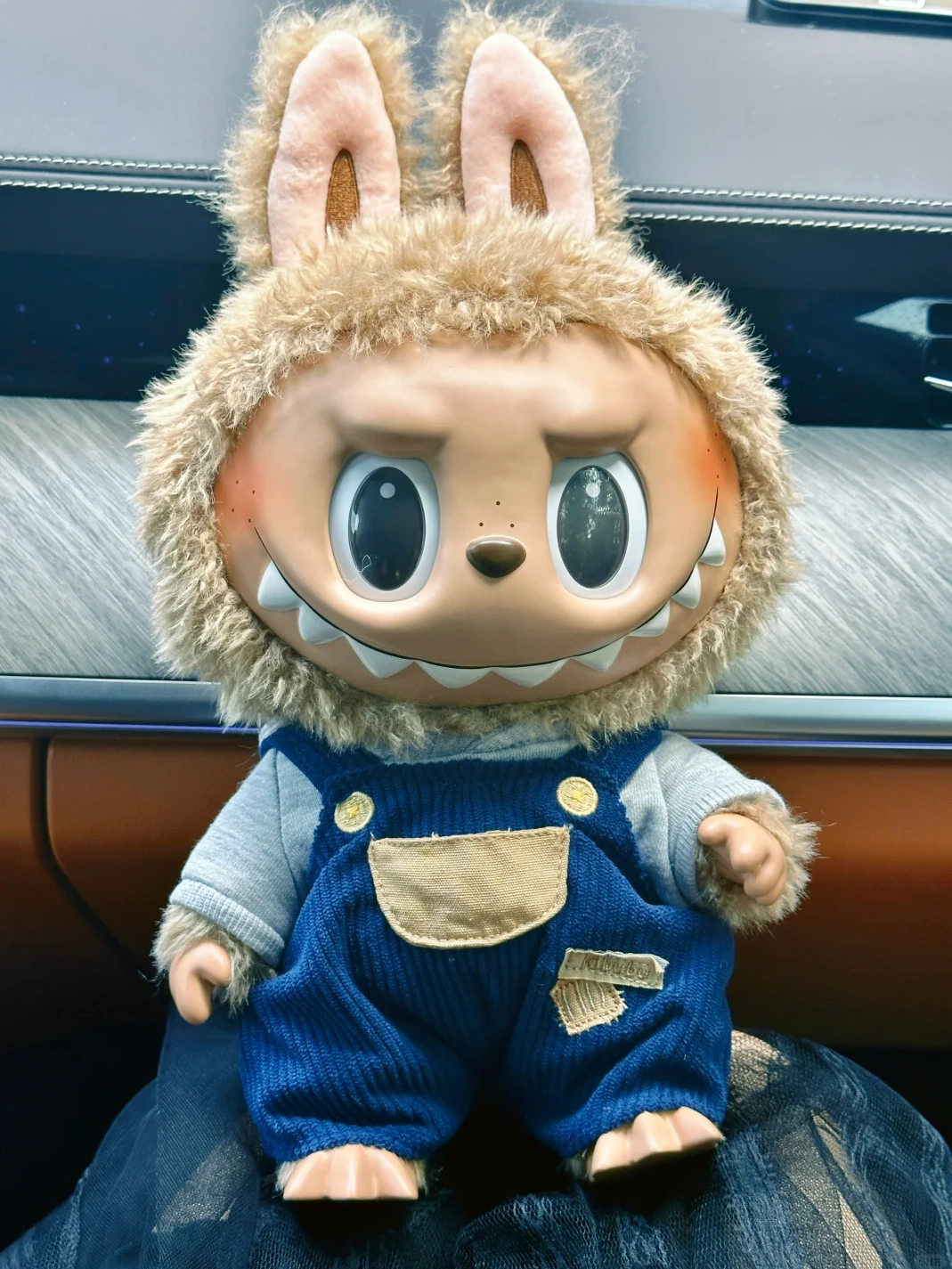 LABUBU Time To Chill-Vinyl Plush Toy Cozy 6539