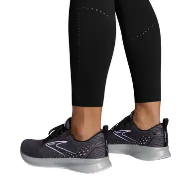 Affordable Women's Brooks Method 7 8 Tight - 221524-001