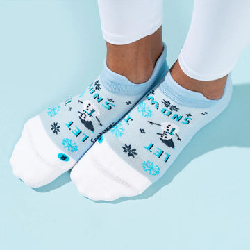 Affordable Feetures Elite Light Cushion No Show Tab - Limited Edition Holiday Let it Snow! - FEET-E5011651