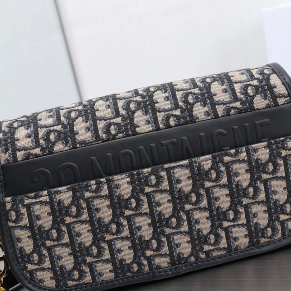 30 MONTAIGNE AVENUE BAG TopPick 1252