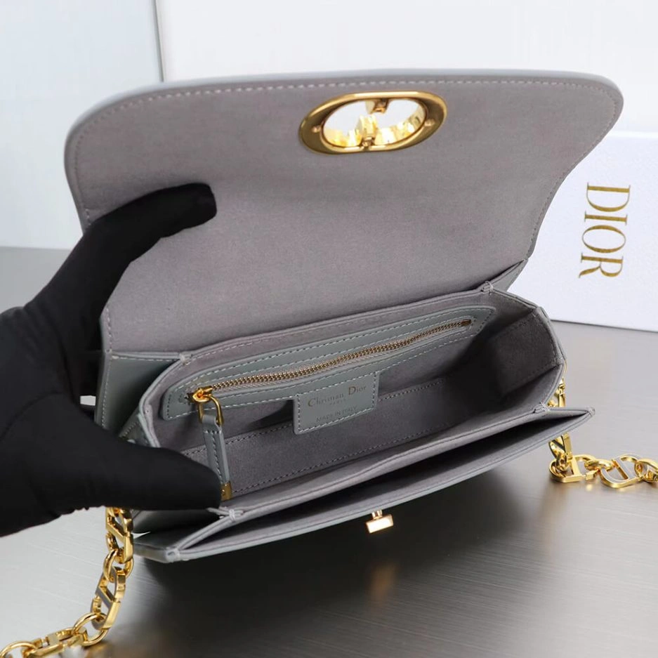 MultiPurpose 30 MONTAIGNE AVENUE BAG 1259