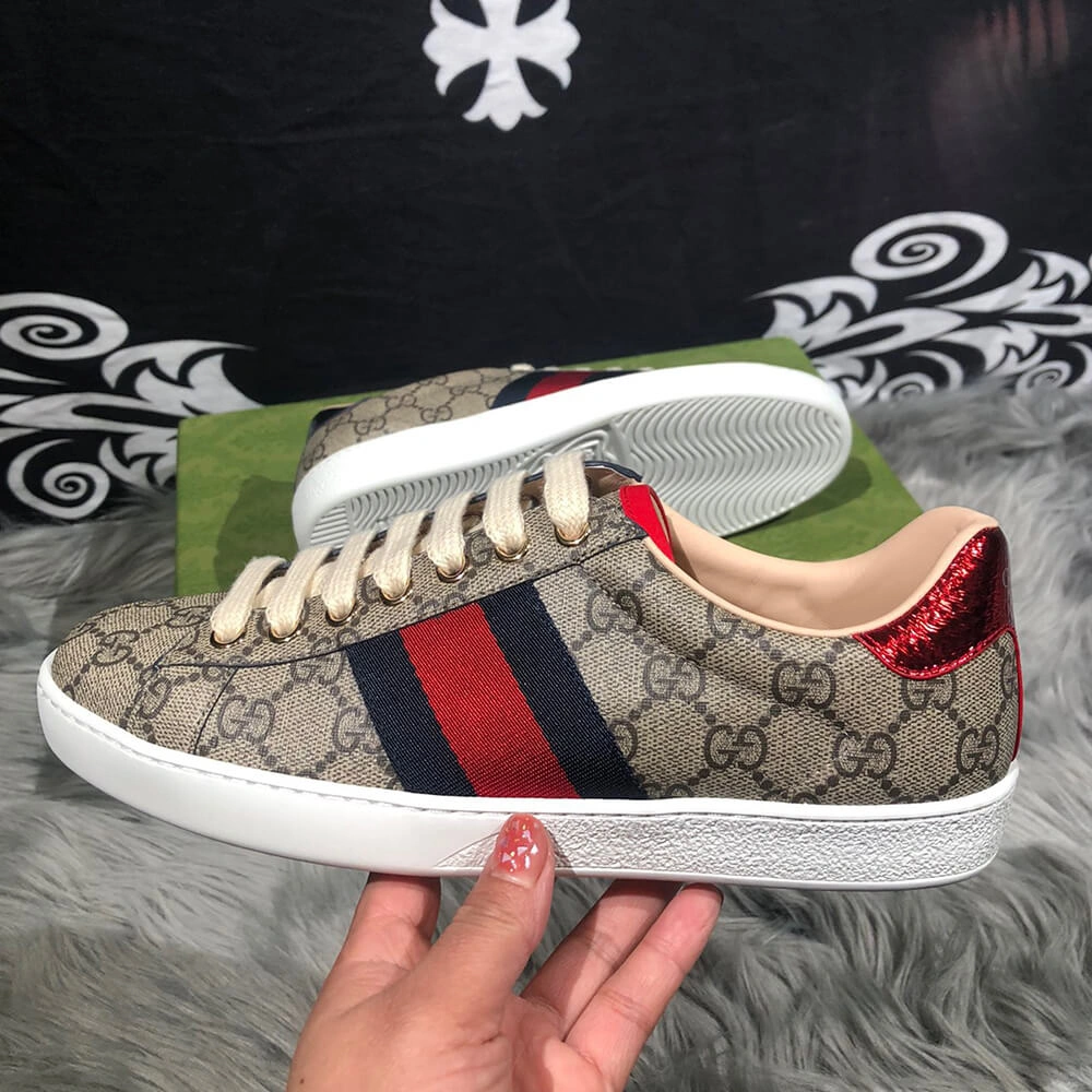 Chic Ace GG Supreme sneaker with bees 66