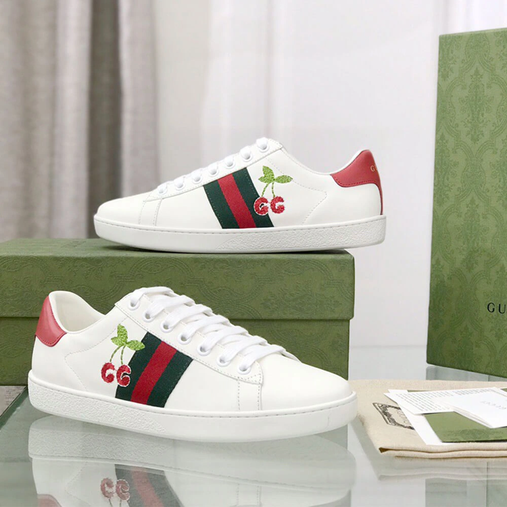 Efficient Ace sneaker with cherry 56