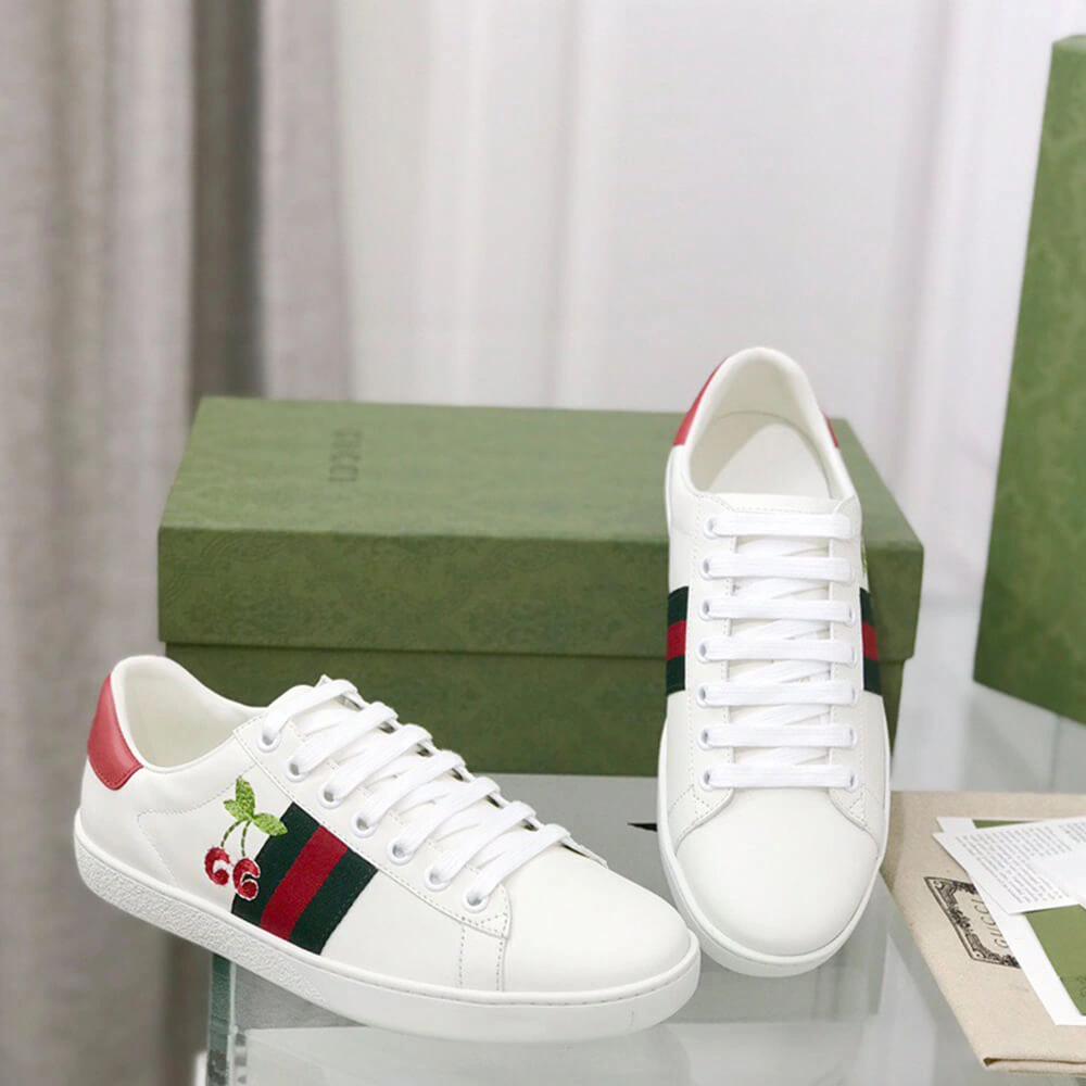 Efficient Ace sneaker with cherry 56