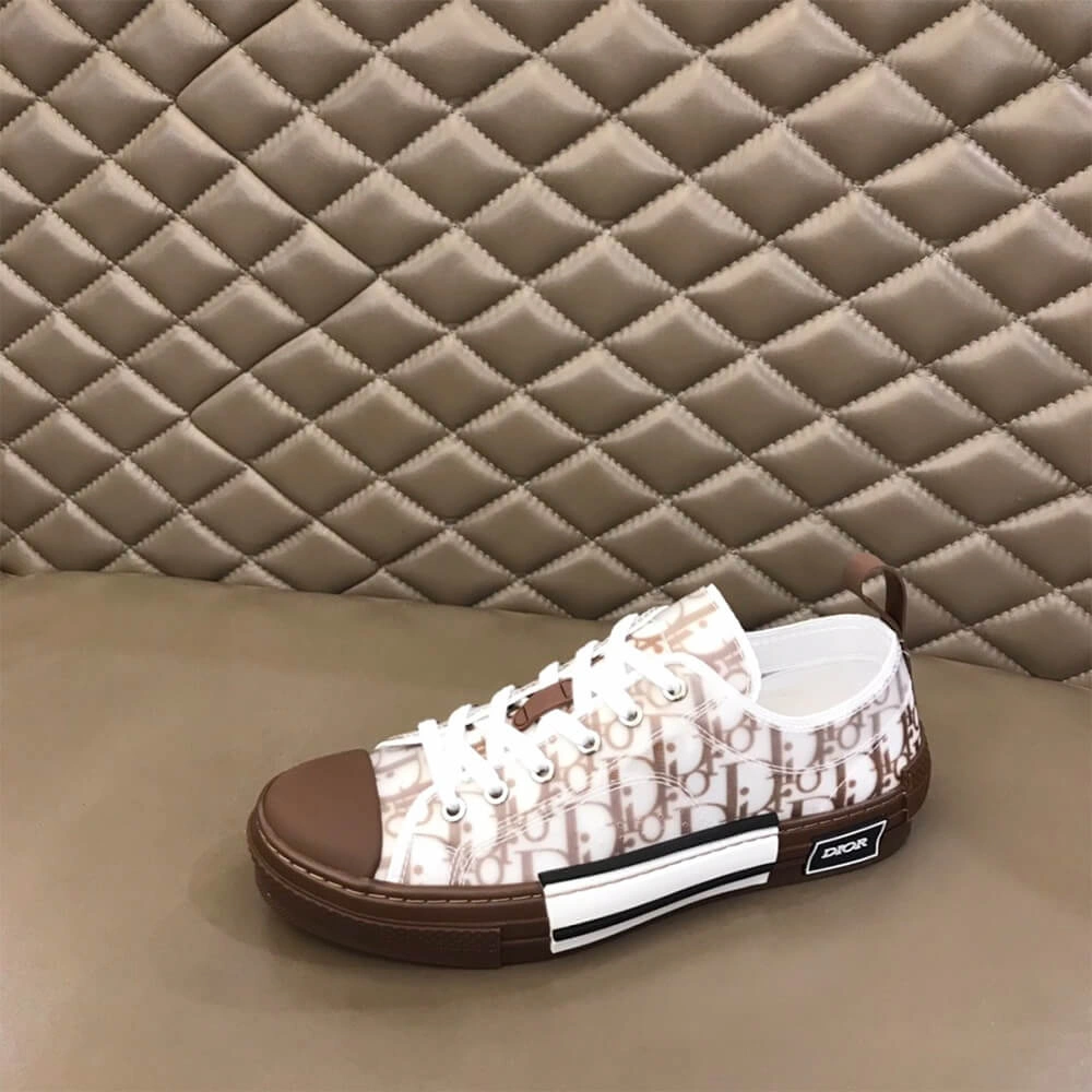 B23 LOW-TOP SNEAKER Unique 105