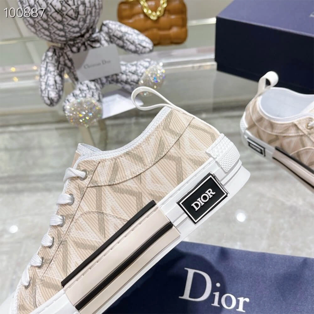 BestValue B23 LOW-TOP SNEAKER 130