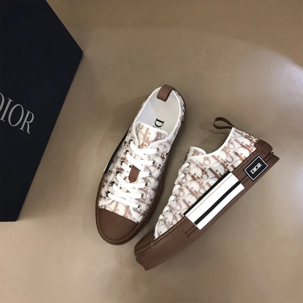 B23 LOW-TOP SNEAKER Unique 105