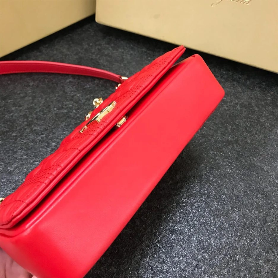 Burberry Small Lola Bag Effortless 1657