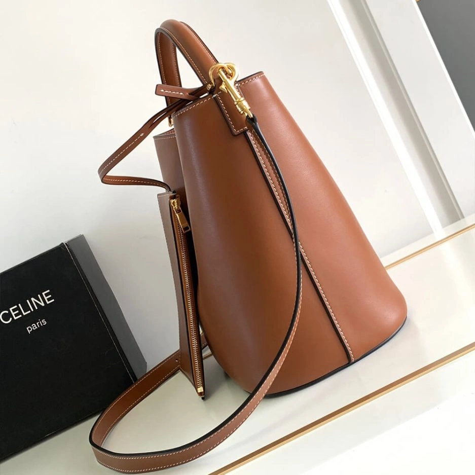 RelaxedFit CELINE MEDIUM LOUISE BAG in SMOOTH CALFSKIN 1641