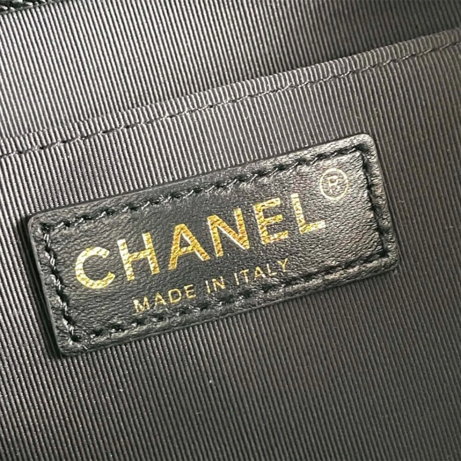 CHANEL  Caviar Backpack Comfortable 1070