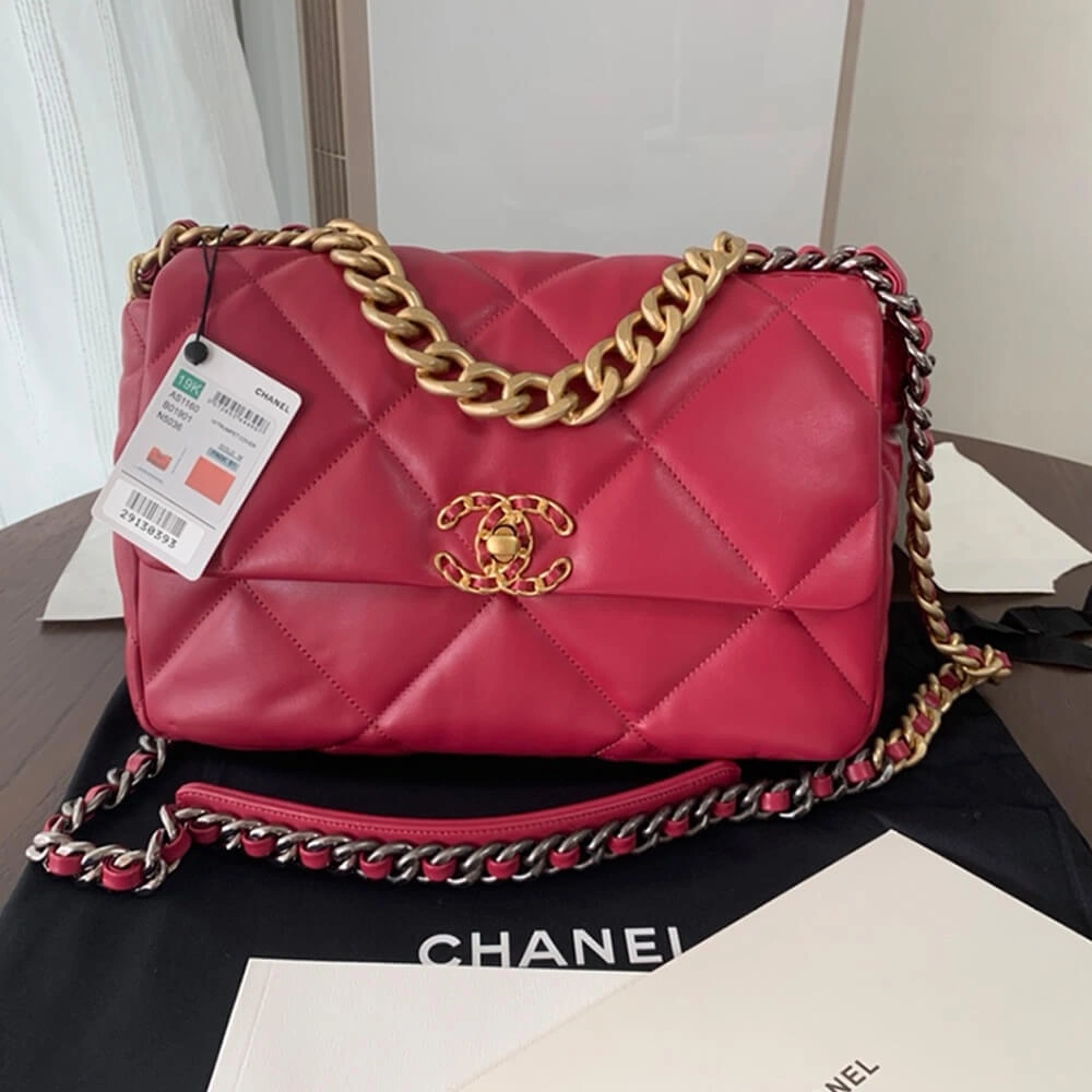 CHANEL 19 Large Handbag WrinkleFree 1202