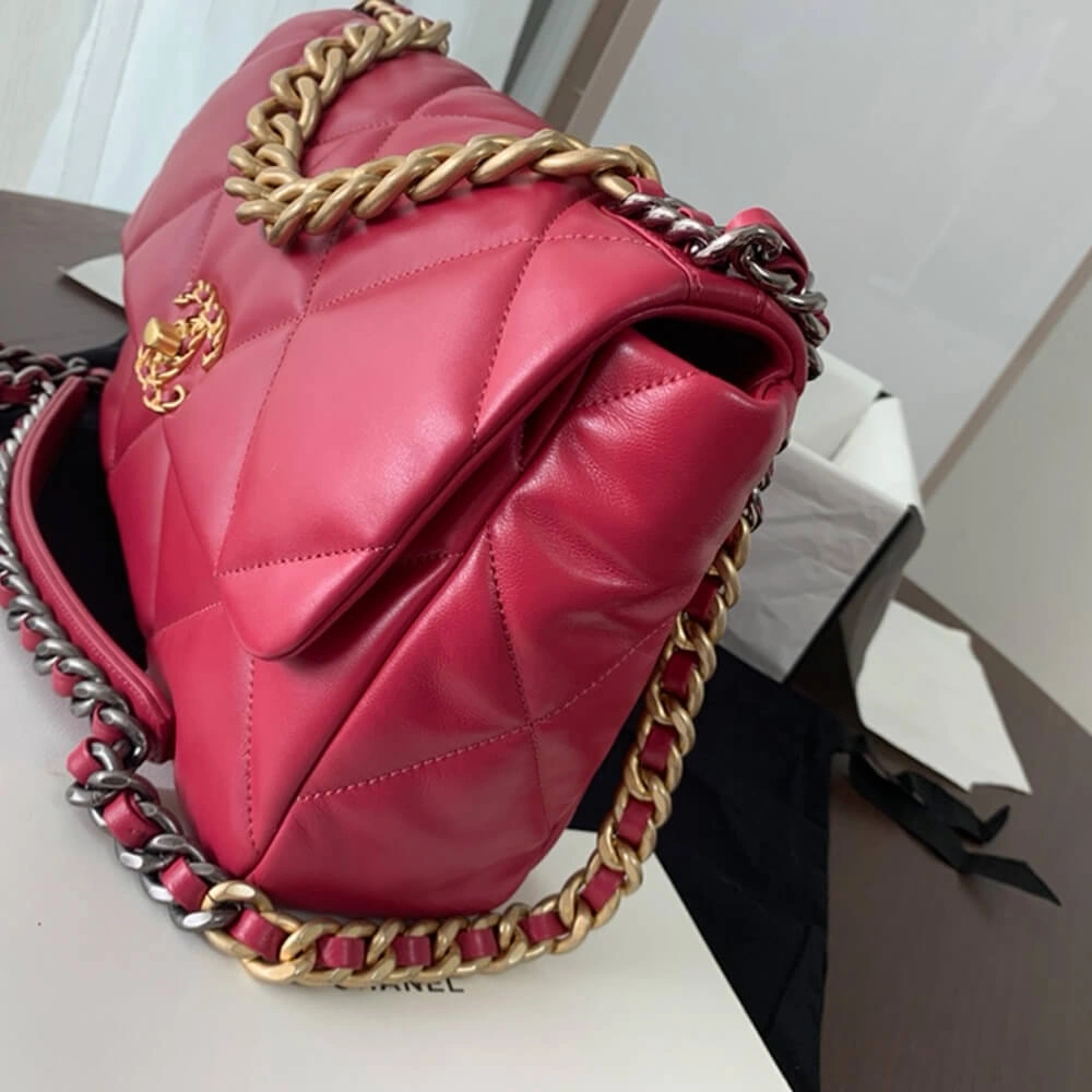 CHANEL 19 Large Handbag WrinkleFree 1202