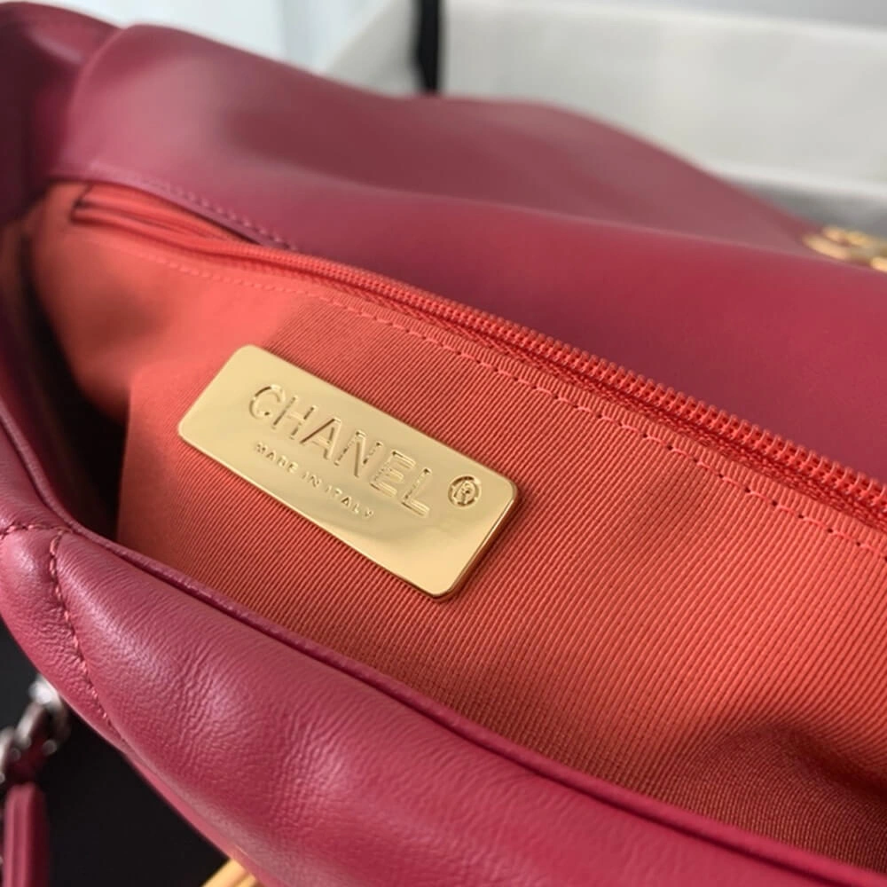 CHANEL 19 Large Handbag WrinkleFree 1202