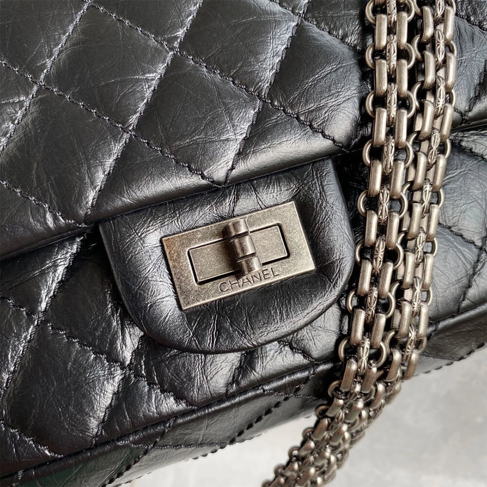 Breathable CHANEL 2.55 Handbag 1133