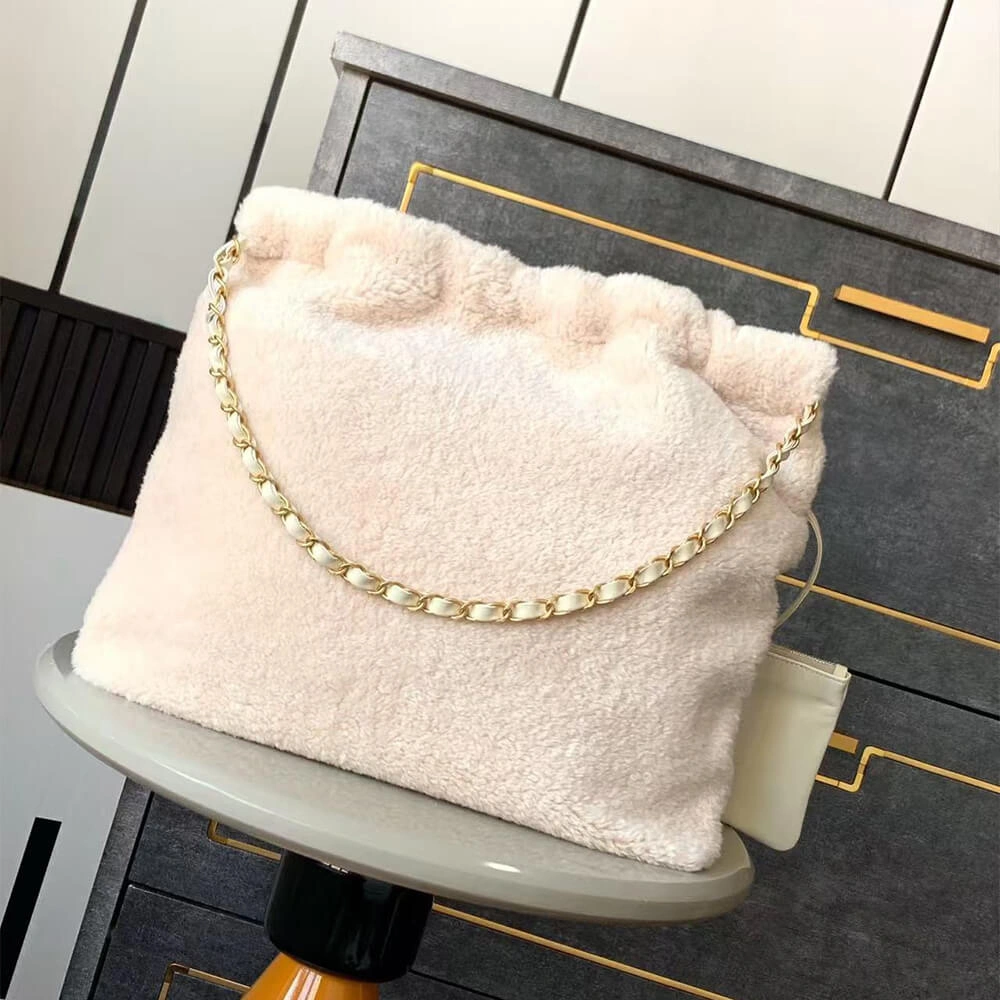 SmartChoice CHANEL 22 HANDBAG 1112