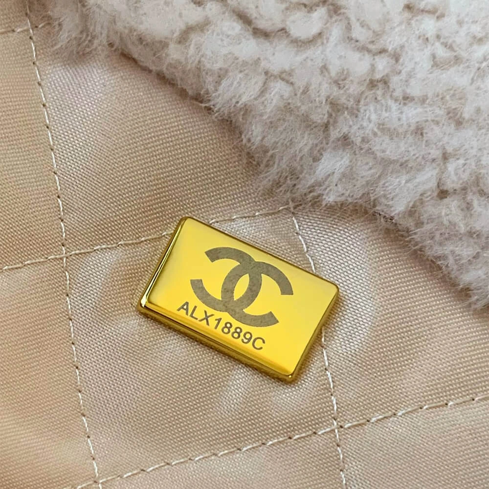 SmartChoice CHANEL 22 HANDBAG 1112
