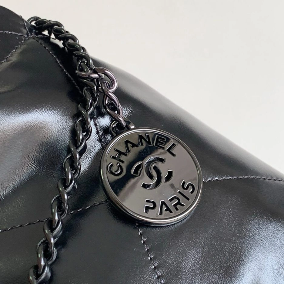 CHANEL 22 MINI HANDBAG Casual 1052