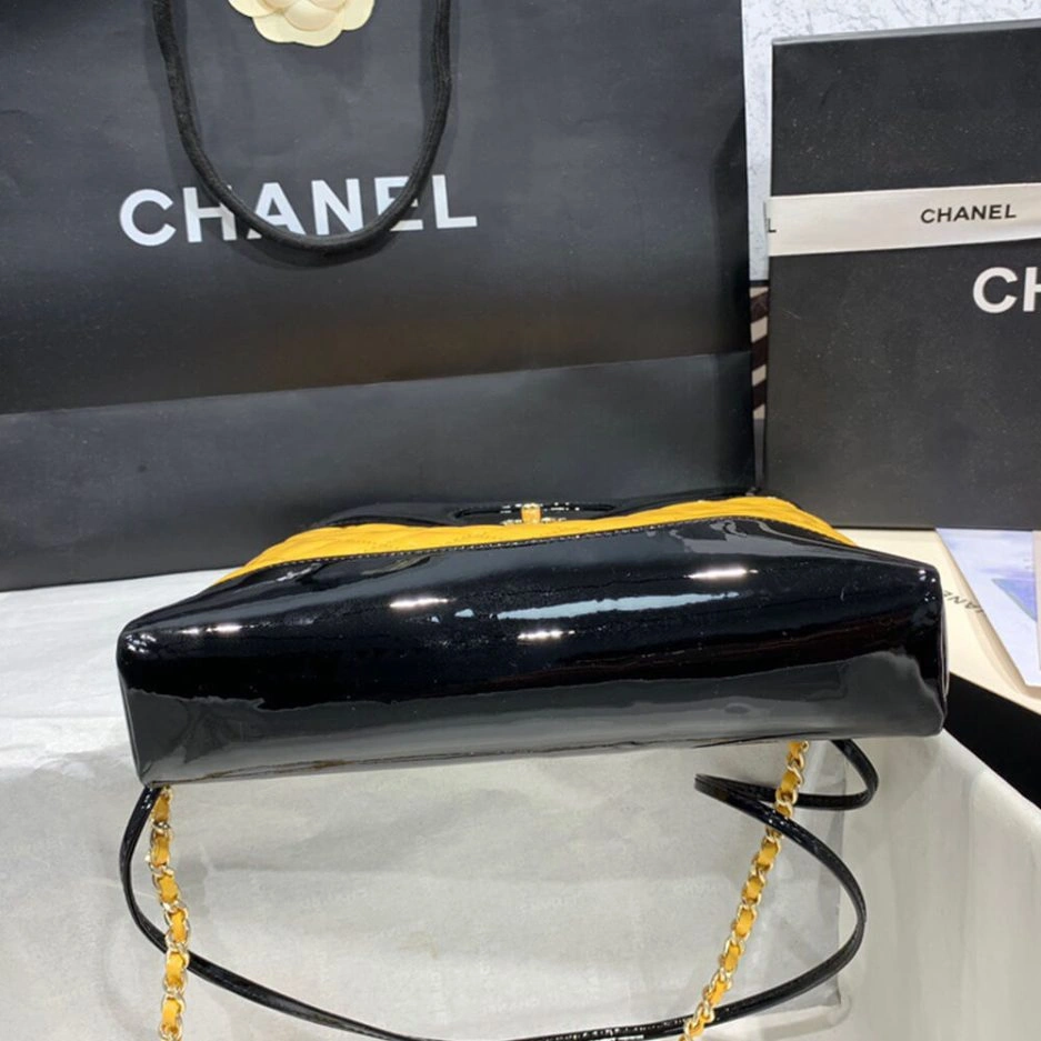 CHANEL 31 MINI SHOPPING BAG Resilient 1106