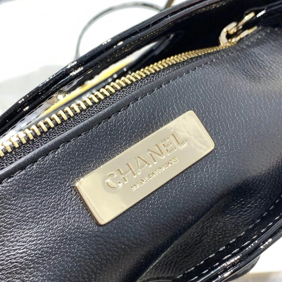 CHANEL 31 MINI SHOPPING BAG Resilient 1106