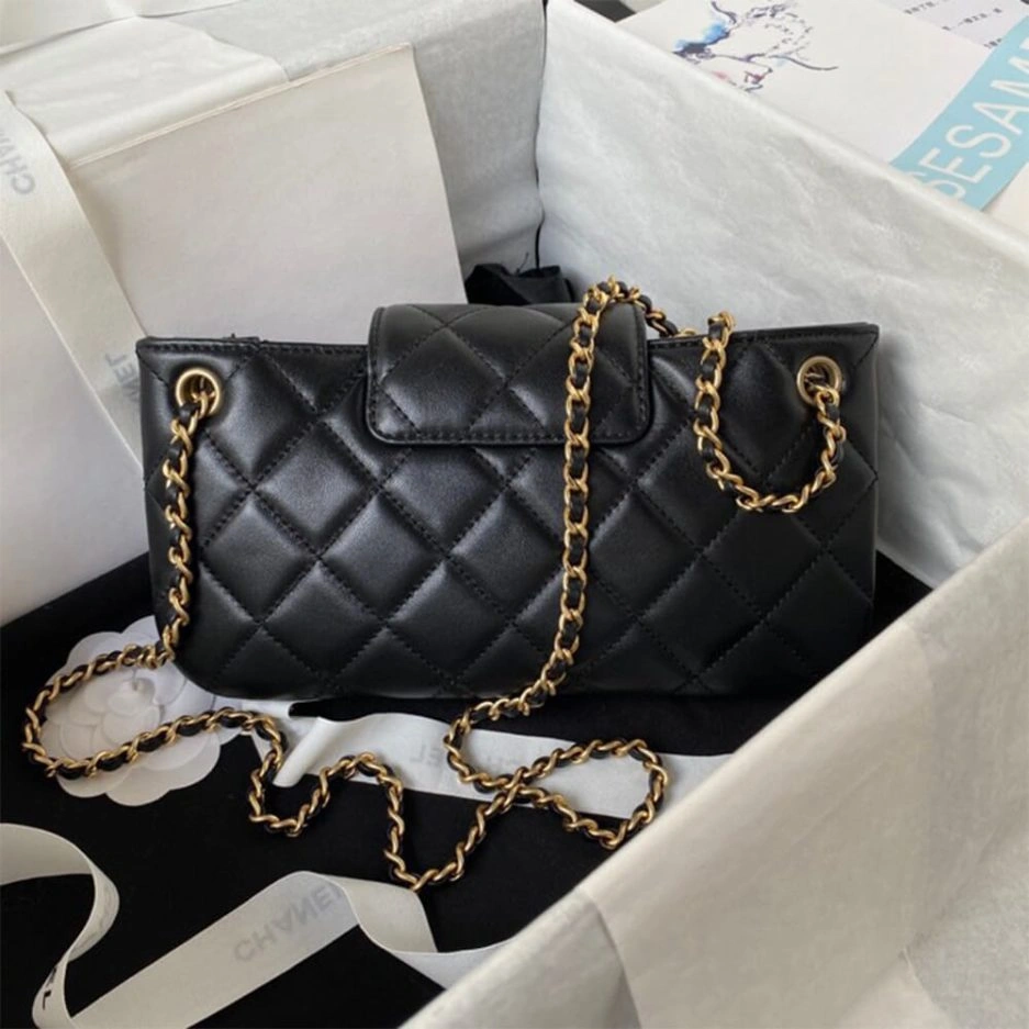 Durable CHANEL BAGUETTE BAG 1103