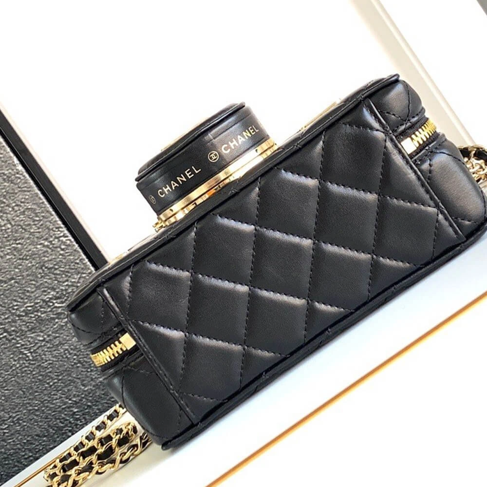 CHANEL CAMERA BAG UrbanStyle 1164