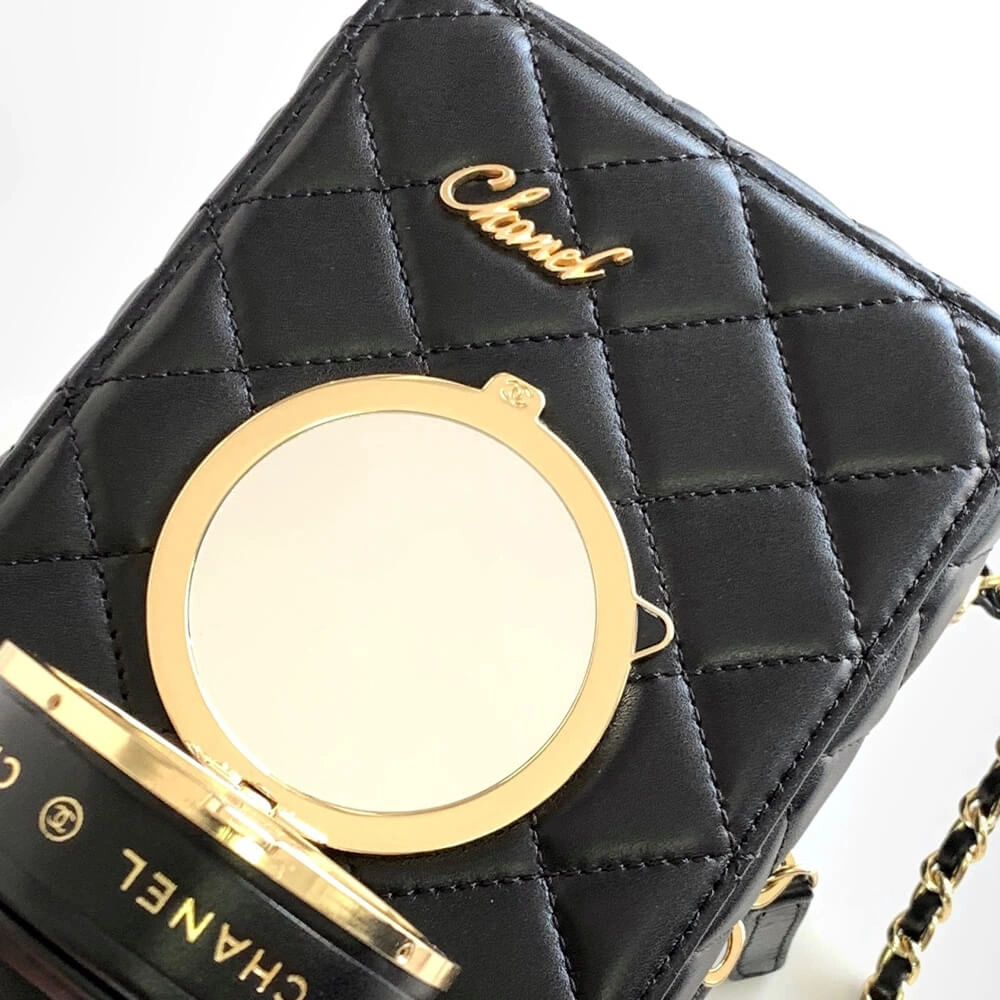 CHANEL CAMERA BAG UrbanStyle 1164