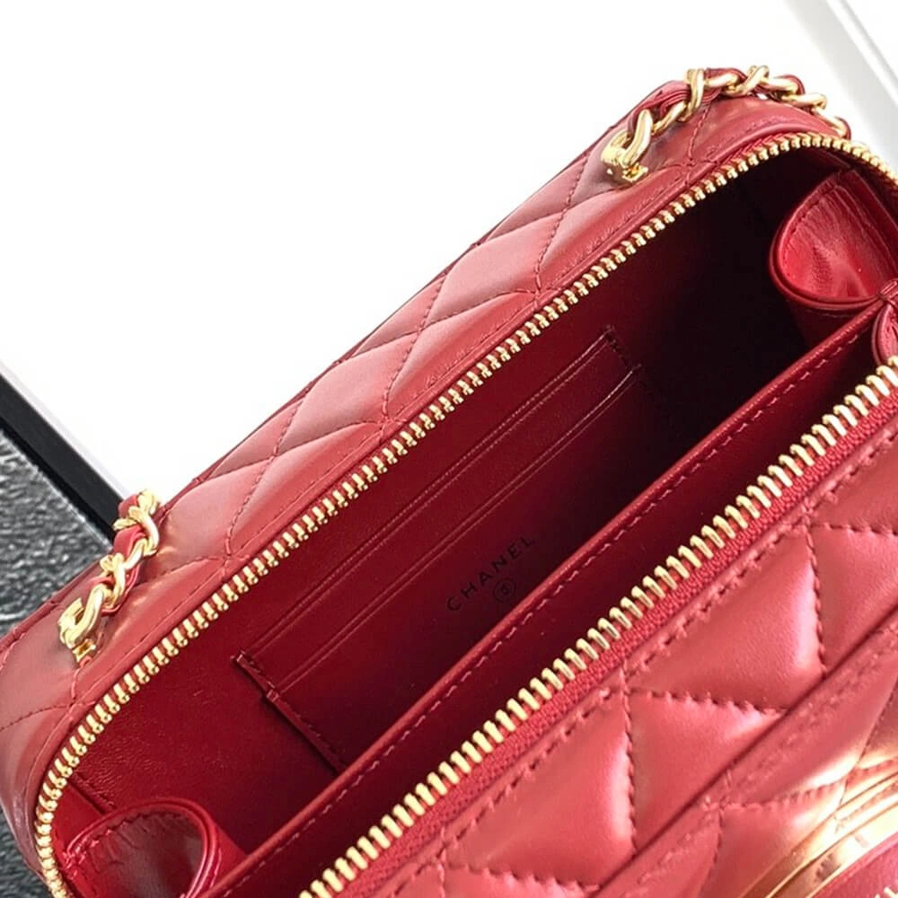 SoftTouch CHANEL CAMERA BAG 1171