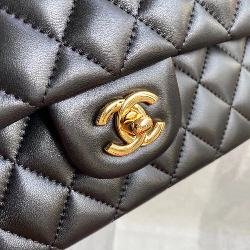 Unisex CHANEL CLASSIC HANDBAG 1166