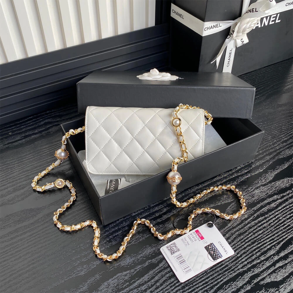CHANEL Flap Phone Holder with Chain(HIGH-END GRADE) OnTrend 1081