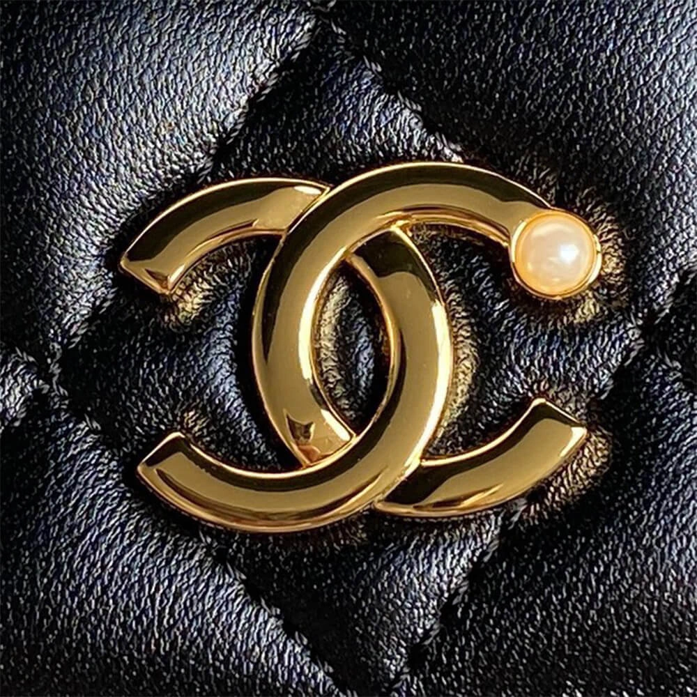 TechFriendly CHANEL Flap Phone Holder with Chain(HIGH-END GRADE) 1145