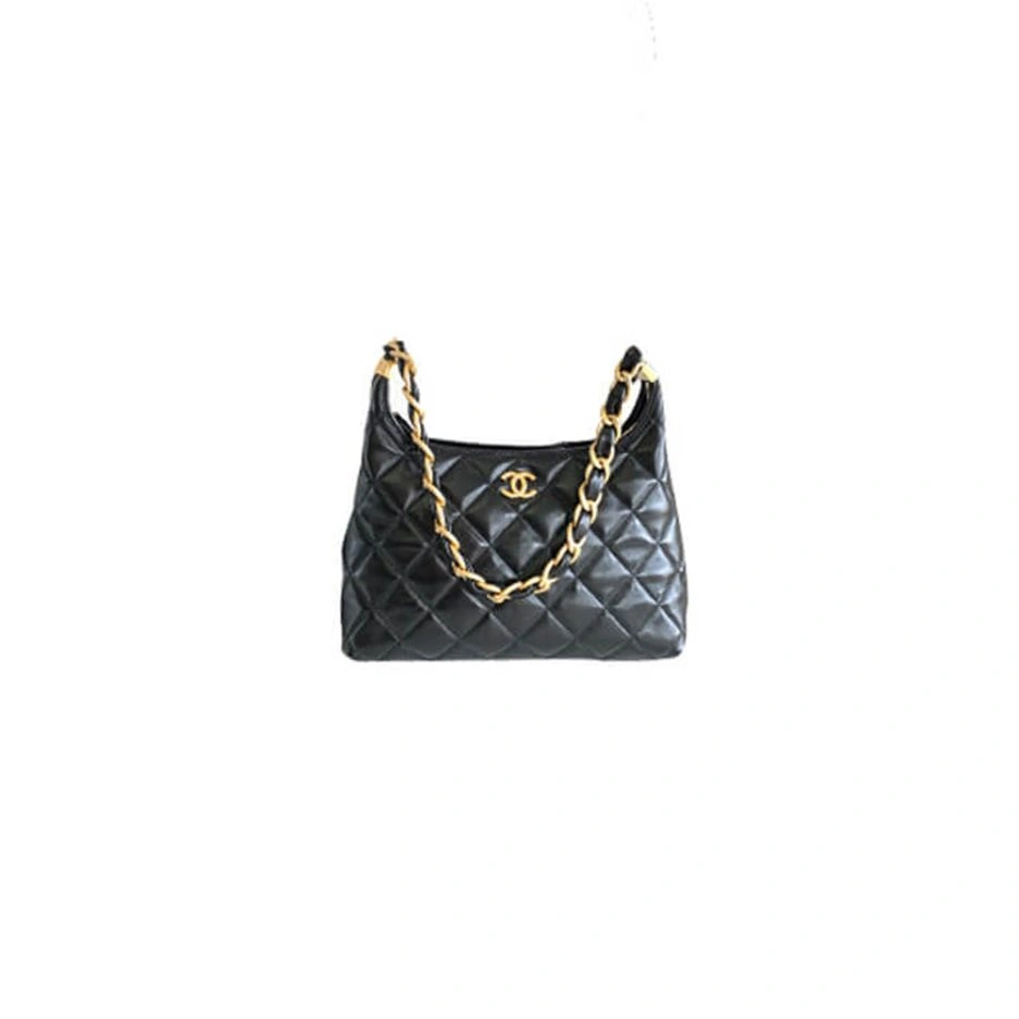 UrbanChic CHANEL HOBO BAG 1104