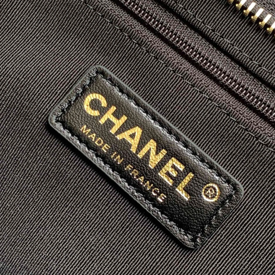 FastDry CHANEL LARGE HOBO BAG 1143