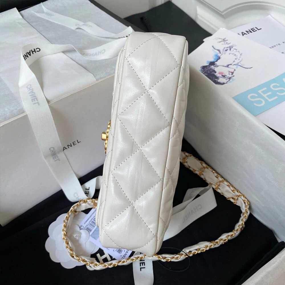 Stylish CHANEL MINI FLAP 1080