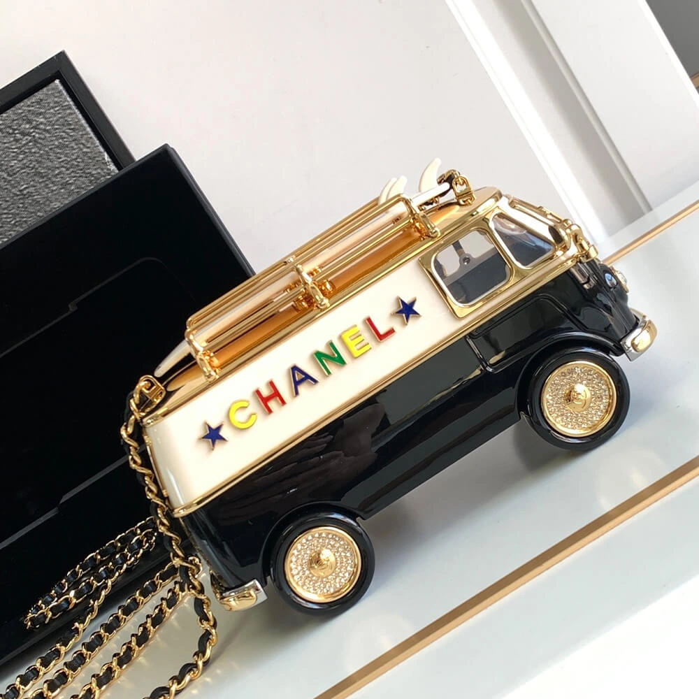 Effortless CHANEL MINI VAN MINAUDIERE(LOW STOCK) 1154
