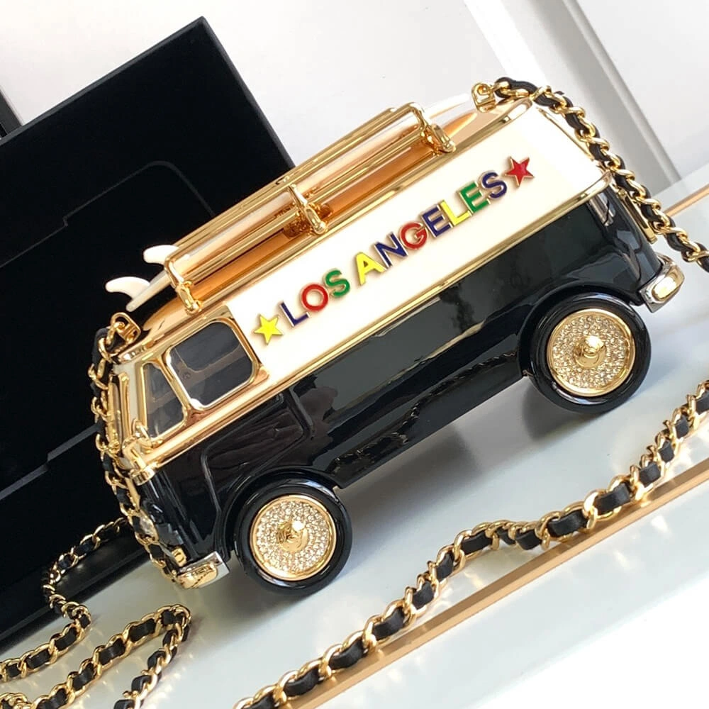 Effortless CHANEL MINI VAN MINAUDIERE(LOW STOCK) 1154