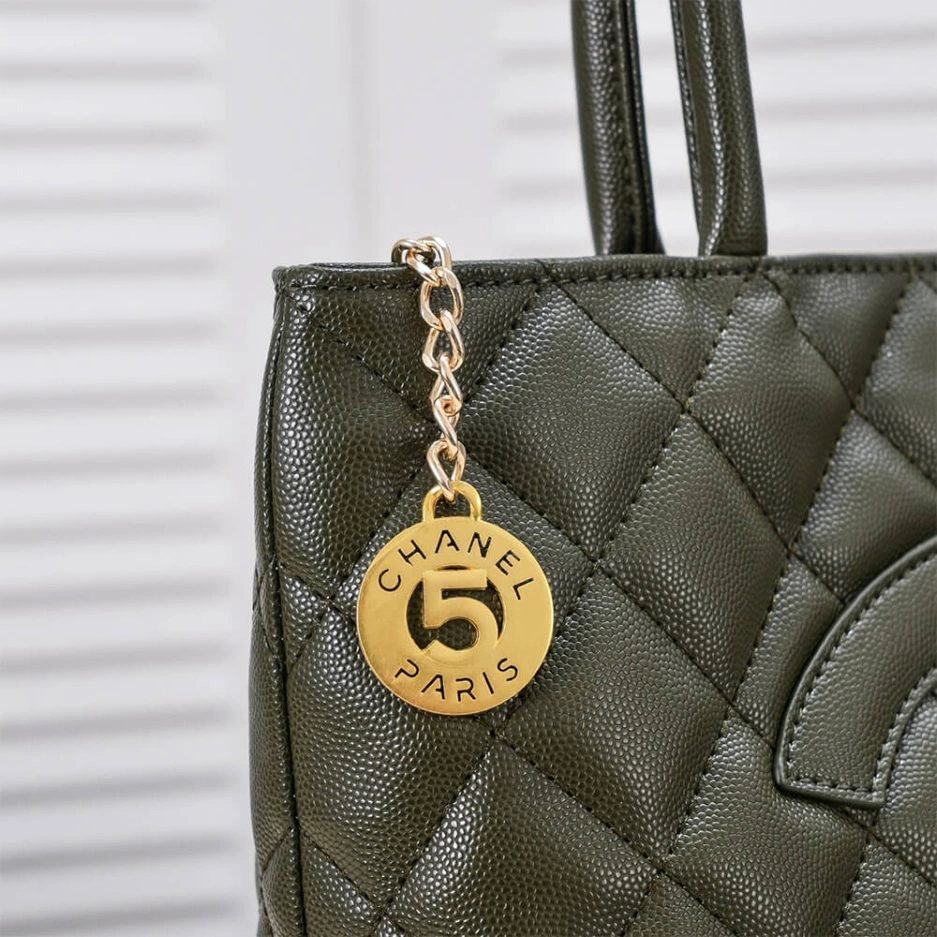 CHANEL Medallion Tote Bag RelaxedFit 1121