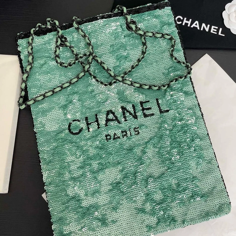 CHANEL SHOPPING BAG Bold 1085