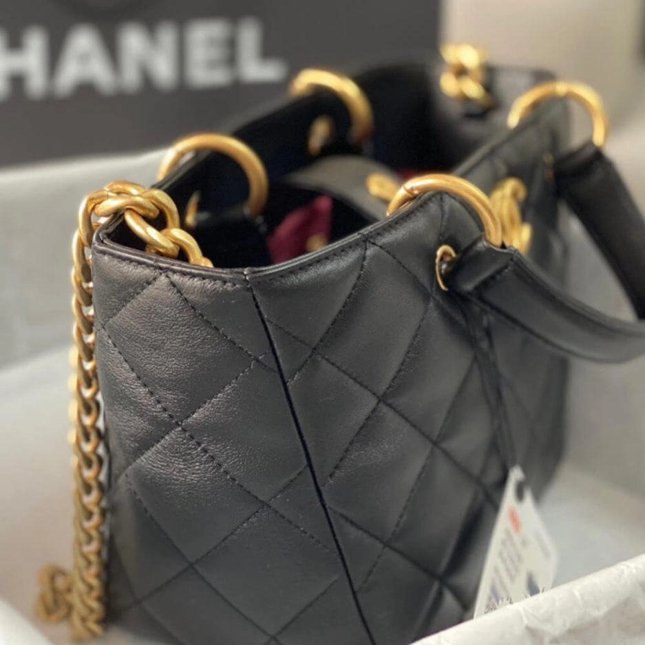 CHANEL SHOPPING BAG SoftTouch 1060