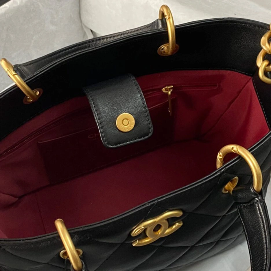CHANEL SHOPPING BAG SoftTouch 1060