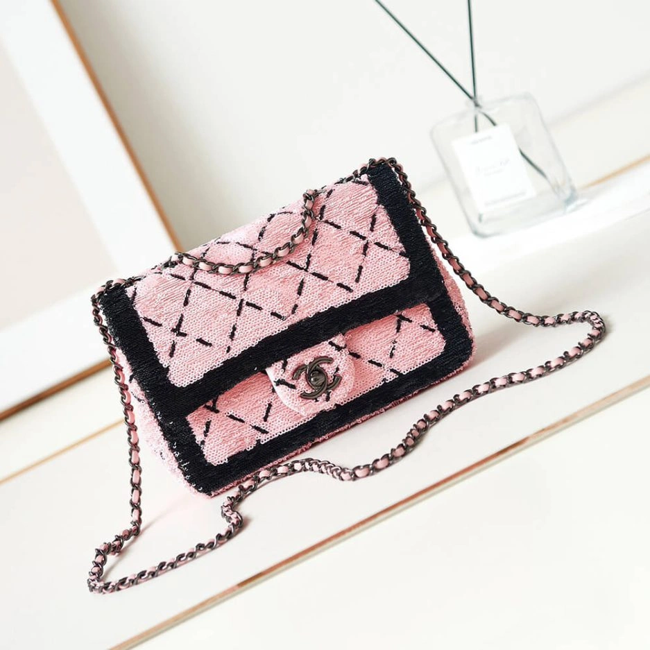 HighPerformance CHANEL SMALL FLAP BAG 1107