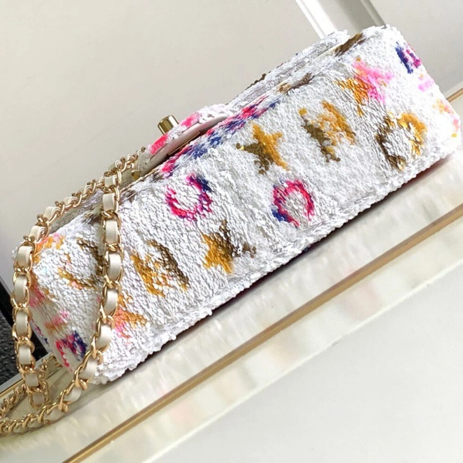 CHANEL SMALL FLAP BAG Neat 1097