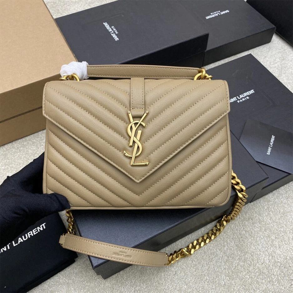 COLLEGE MEDIUM CHAIN BAG IN QUILTED LEATHER Durable 1476