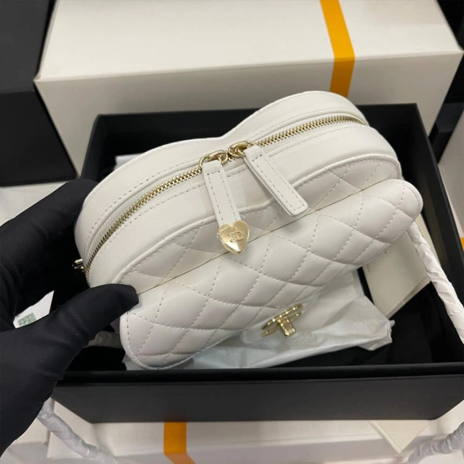 StreetReady Chanel 22s Heart Bag 1165