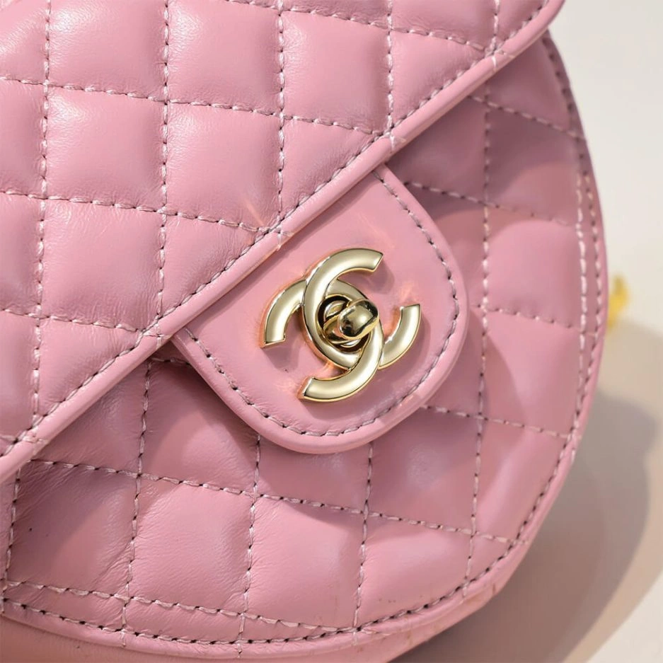 Chanel 22s Heart Bag Breathable 1170