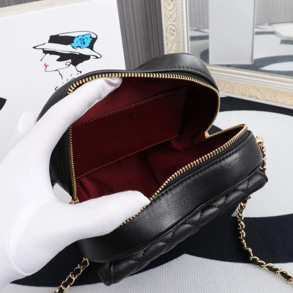 Chanel 22s Heart Bag Neat 1160