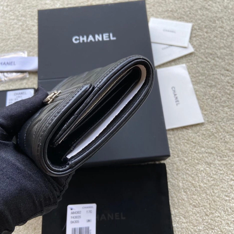 EyeCatching Chanel boy long wallet 1079