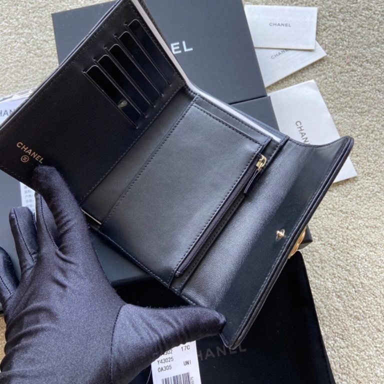 TravelReady Chanel boy long wallet 1137