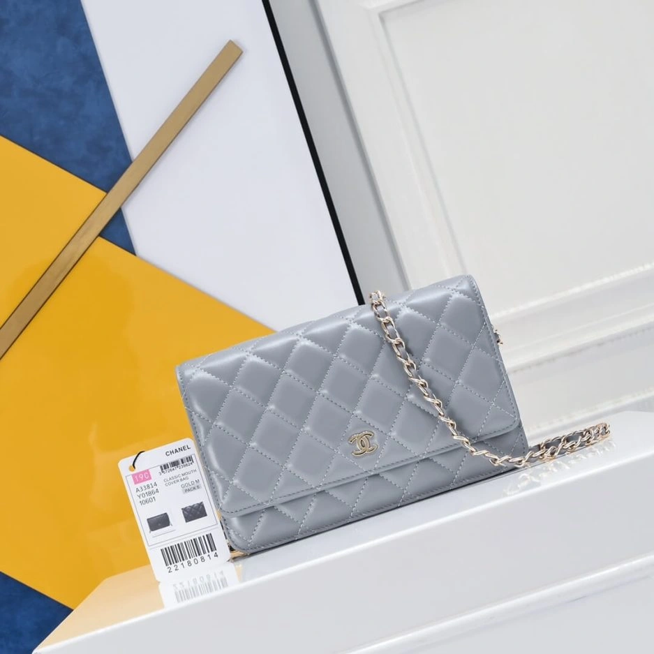 Refined Chanel classic chain wallet 1123