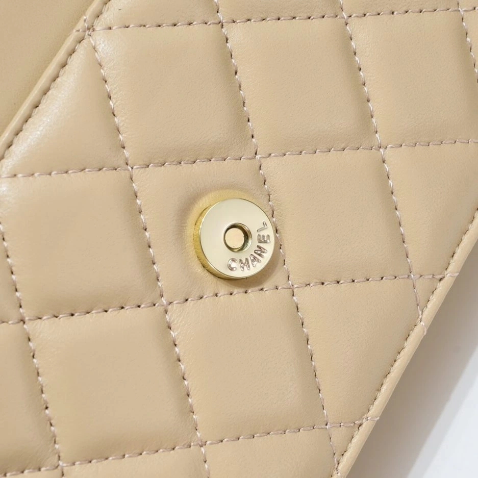 Chanel classic chain wallet Chic 1083